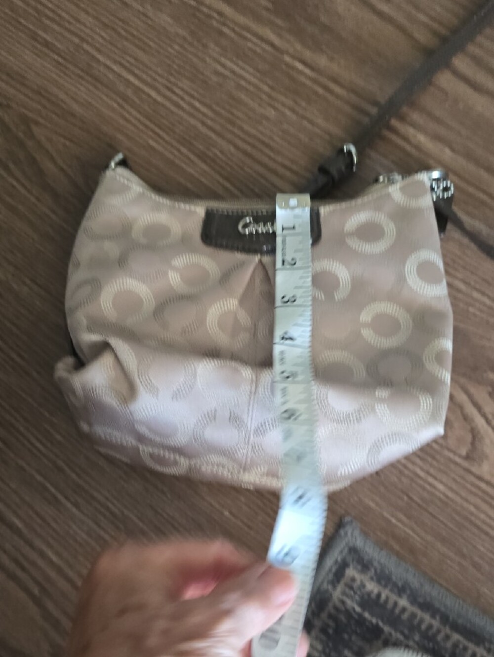 Coach Beige Signature Crossbody with Brown Trim - Picture 3 of 7